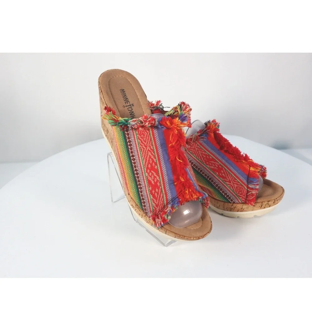 Minnetonka‎ Womens Multicolor york wedge slip on shoe Size 7.5